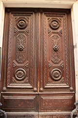 Détail d'une vieille porte à Lyon