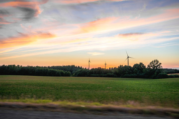 Obraz premium sunset over field