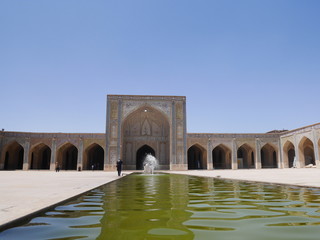 mosquée en Iran: architecture, art et histoire