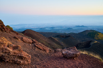 Dentro una bocca vulcanica dell'Etna - Crateri Silvestri - alla luce del tramonto © Alfio
