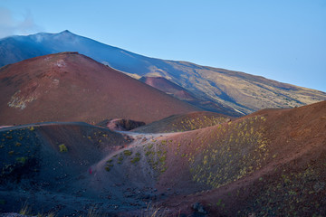 Dentro una bocca vulcanica dell'Etna - Crateri Silvestri - alla luce del tramonto