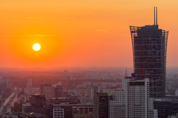 Nowoczesne wieżowce w Warszawie podczas zachodu słońca, Polska - obrazy, fototapety, plakaty