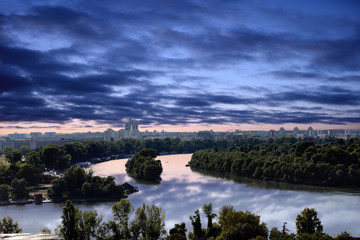 Obraz premium panorama city view while sunset over Belgrade, Serbia at confluence of two main rivers, Danube and Sava