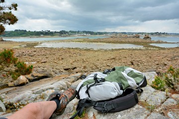 Fototapeta na wymiar Randonnée en bord de mer en Bretagne
