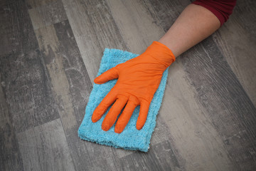 Hand in glove cleaning laminate floor