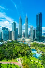Selbstklebende Fototapete Kuala Lumpur Schöne Architektur Gebäudehülle in der Stadt Kuala Lumpur in Malaysia