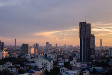 Naklejka na ściany i meble bangkok city at evening