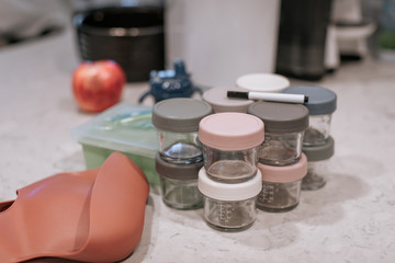 Accessories for the preparation of the first solid baby foods