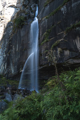 Jogini Wasserfall in Manali - Indien