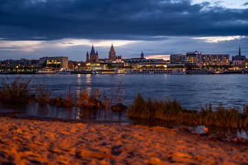 Fototapeta premium Mainz am Rhein November