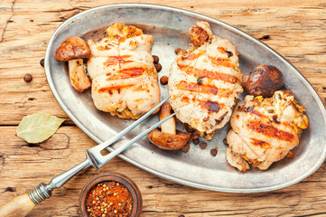 Chicken roll with mushrooms