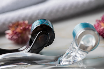 Dermaroller zum  Microneedling für Anti Aging Lifting Pflege Anwendung in Schönheit Salon mit...