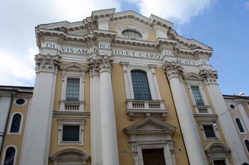 Fototapeta na wymiar Historic Roman Building in Rome Italy