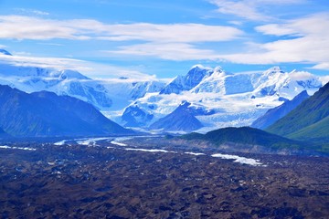 Obraz premium McCarthy Flightseeing over Wrangell - St. Elias National Park, Alaska 