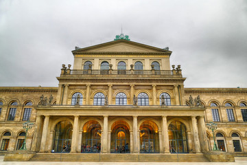 Fototapeta na wymiar Historisches Opernhaus in Hannover