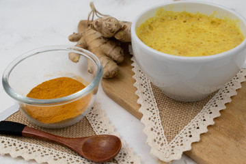 turmeric drink,golden milk with fresh ginger