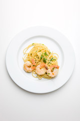 Spaghetti with garlic and shrimps