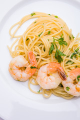 Spaghetti with garlic and shrimps