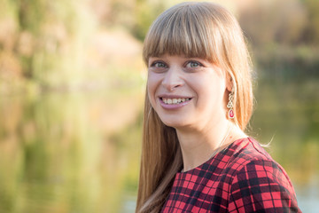 Fototapeta premium portrait of a girl. autumn photo girls