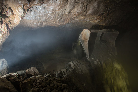 Underground mine with load haul dump machine LHD