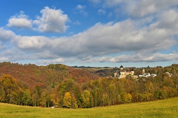 Fototapeta premium Beautiful old romantic castle Sovinec at sunset with autumn landscape.