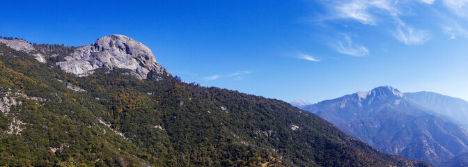 Fototapeta na wymiar Moro Rock Panorama in Sequoia National Park