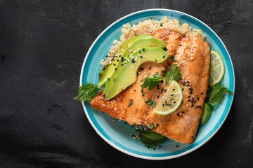 Grilled salmon with avocado, quinoa and sesame