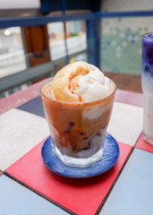 Iced coffee with vanilla ice cream, Affogato