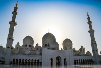 Fototapeta na wymiar Grand Mosque - Abu Dhabi