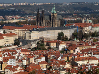Obraz premium Prager Burg, Pražský hrad, mit Sankt-Veits-Dom (Chrám sv. Vita) und Hradschin, Hradčany,