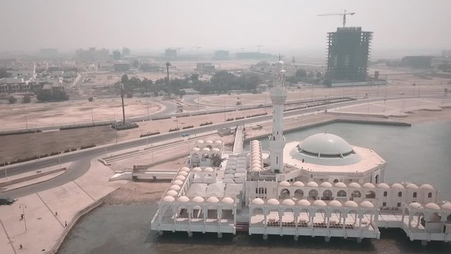 Floating mosque in Jeddah - Saudi Arabia (front perspective 2)
