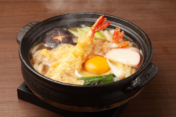 鍋焼きうどん