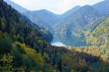 Fototapeta premium Lake Ritsa. Abkhazia. Fall 2019.