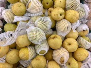 Yellow asian pear in the market