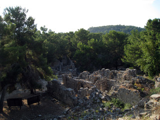 Fototapeta na wymiar the ruins of ancient buildings