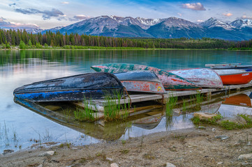 Naklejka premium Lake Agnes