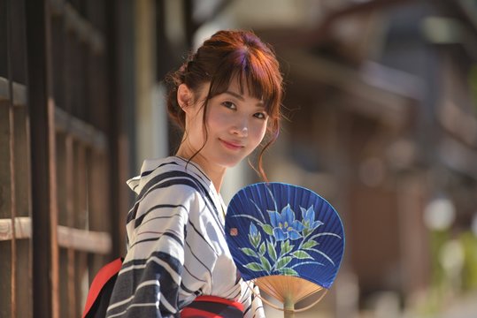 日本人女性 Photos Royalty Free Images Graphics Vectors Videos Adobe Stock 日本人女性 Photos Royalty Free Images Graphics Vectors Videos Adobe Stock