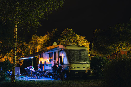 Camping Rv Night Images – Browse 2,940 Stock Photos, Vectors, and Video |  Adobe Stock