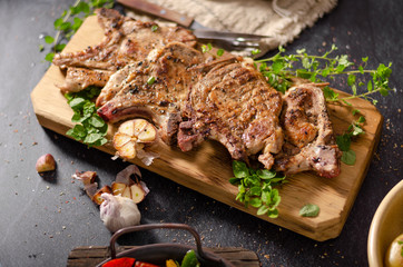 Grilled pork chops with peppers