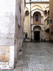 Fototapeta na wymiar Scorcio del Duomo di Modena, Italia, sito patrimonio dell'umanità Unesco