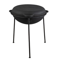 iron cast skillet on perfect white background