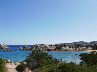 Fototapeta na wymiar vista marina della bella isola de La Maddalena in Sardegna