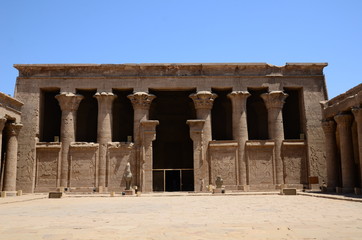 COUR TEMPLE D'EDFOU III SIECLE AV J.C EGYPTE