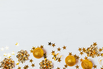 Fototapeta premium Christmas flat lay background of golden balls