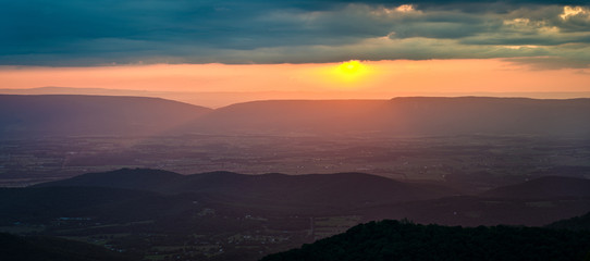 Sunset over the Appalachian Mountains and Shenandoah Valley, viewed from Skyline Drive in Shenandoah National Park, Virginia.