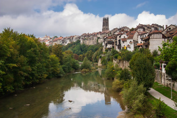 Fototapeta na wymiar The Sarine River and city view in Fribourg, Switzerland.