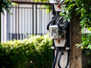 Electricity meter Fence posts for unit calculation Energy spending