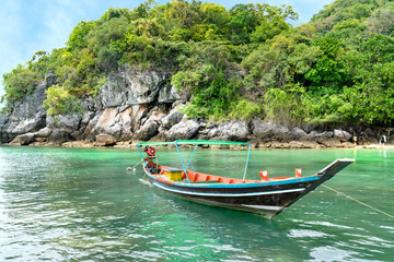 Plakat long tail boat and island in Thailand sea
