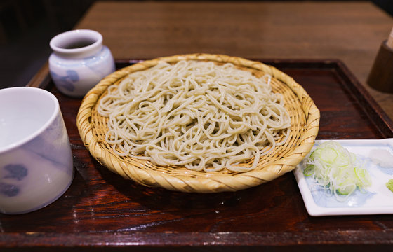 蕎麦 ザル モリ ざる蕎麦 ざるそば もり蕎麦 もりそば 新そば 和食 年越し 年越し蕎麦 ソバ 粋 Stock 写真 Adobe Stock