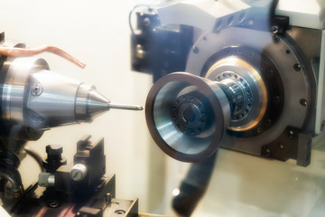 High precision carbide cutting tool grinding by CNC automatic grinding machine